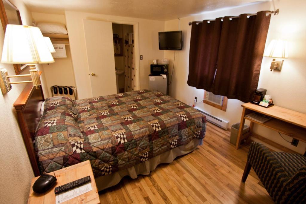Falls Motel Thompson Falls Стая снимка